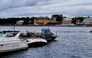 Экскурсия по Васильевскому острову с посещением дворца Меншикова.