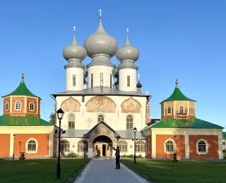 Экскурсии в Тихвин из Санкт-Петербурга на 1 день