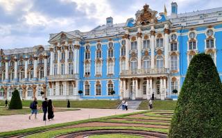 Индивидуальная экскурсия в Пушкин до 3 человек на авто бизнес класса