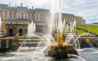 Тур в Санкт Петербург на открытие фонтанов "Танец воды в лучах солнца"